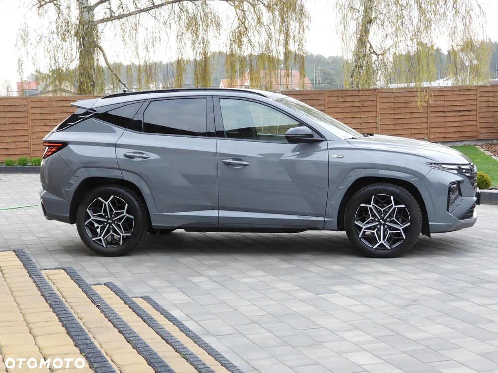 Hyundai Tucson 1.6 T-GDi HEV Executive N Line 4WD - 21