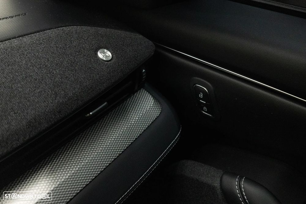 Ford Mustang Mach-E Standard - 21