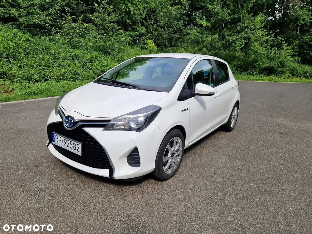 Toyota Yaris Hybrid 100 Active EU6 - 1