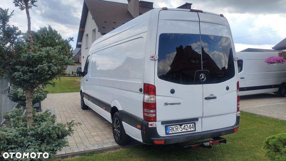 Mercedes-Benz SPRINTER - 4