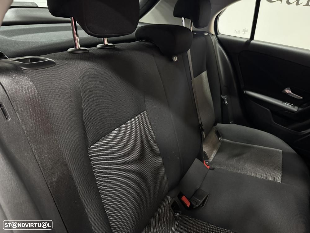 Mercedes-Benz A 180 d Style - 38