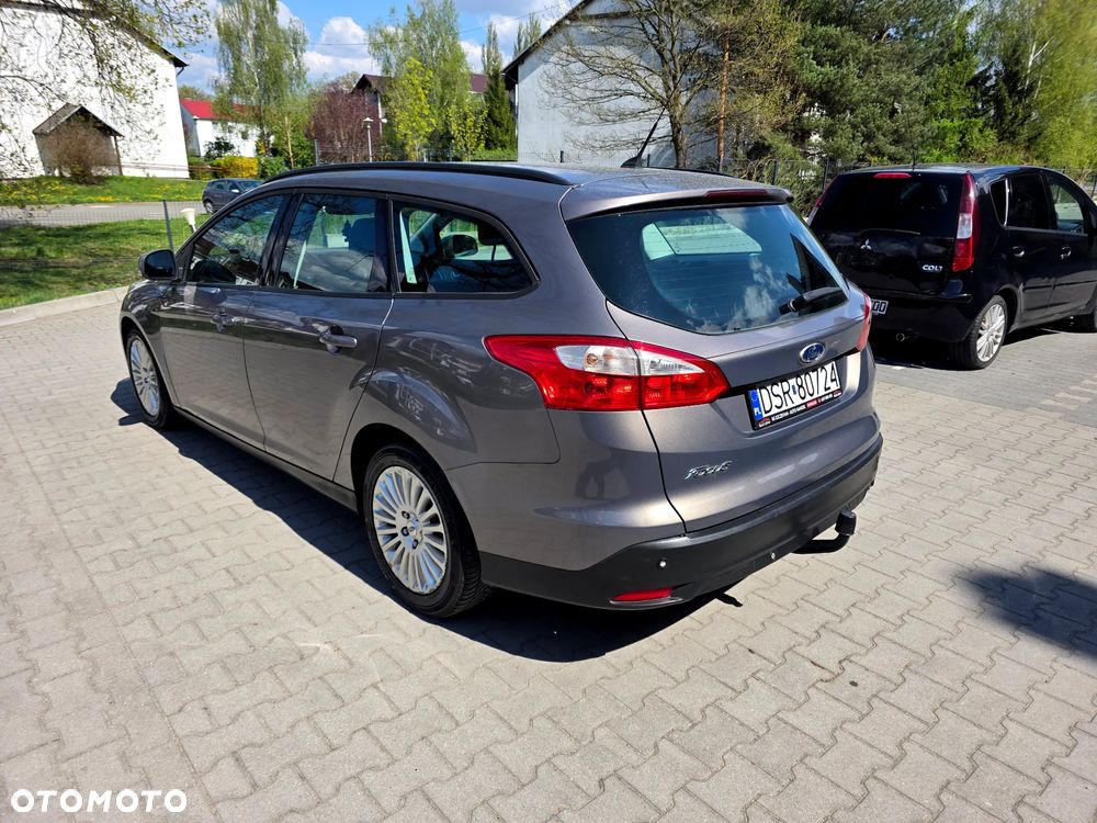 Ford Focus 2.0 TDCi DPF Titanium - 16
