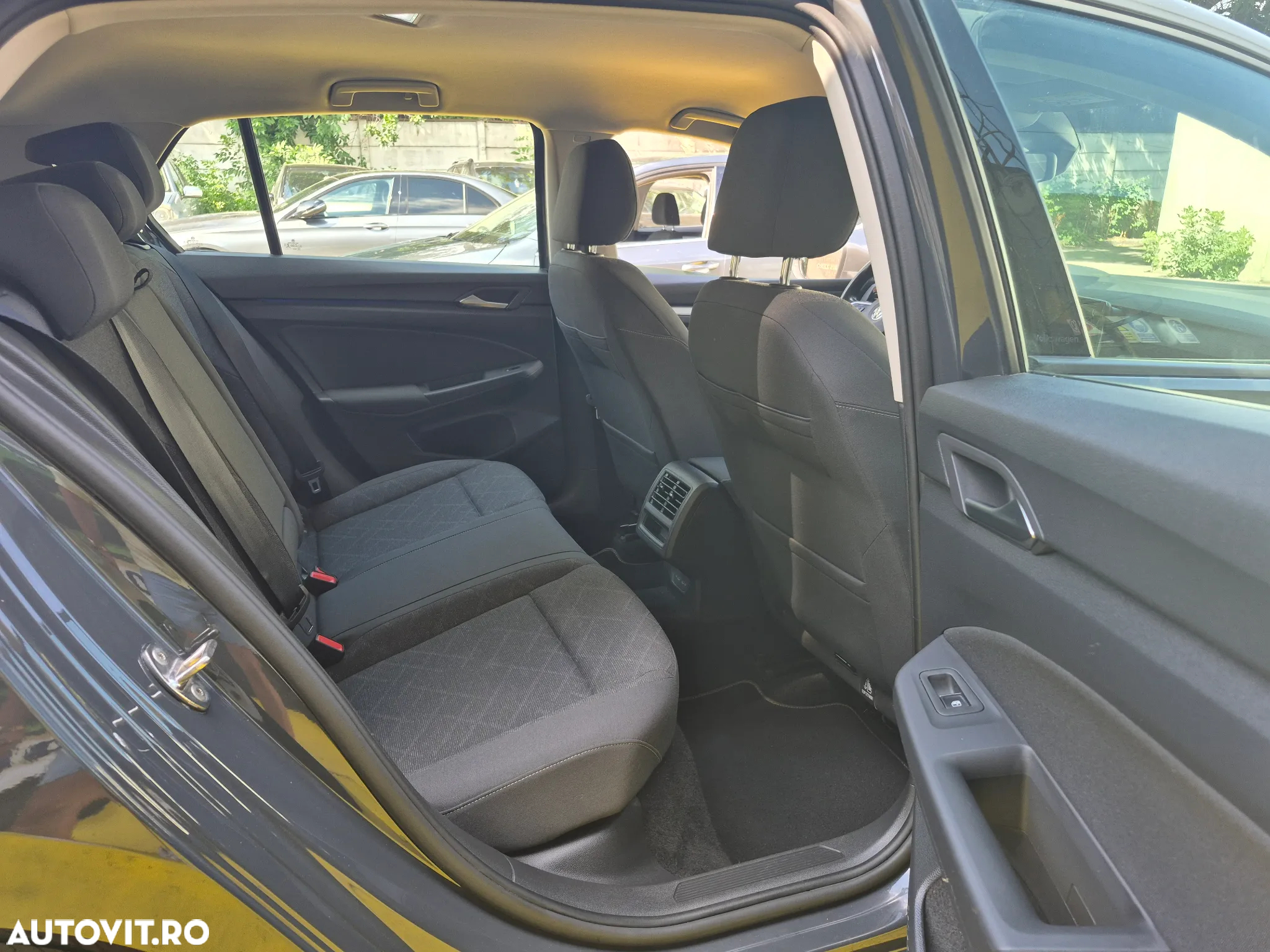Volkswagen Golf Variant 1.5 TSI ACT OPF DSG IQ.DRIVE - 12