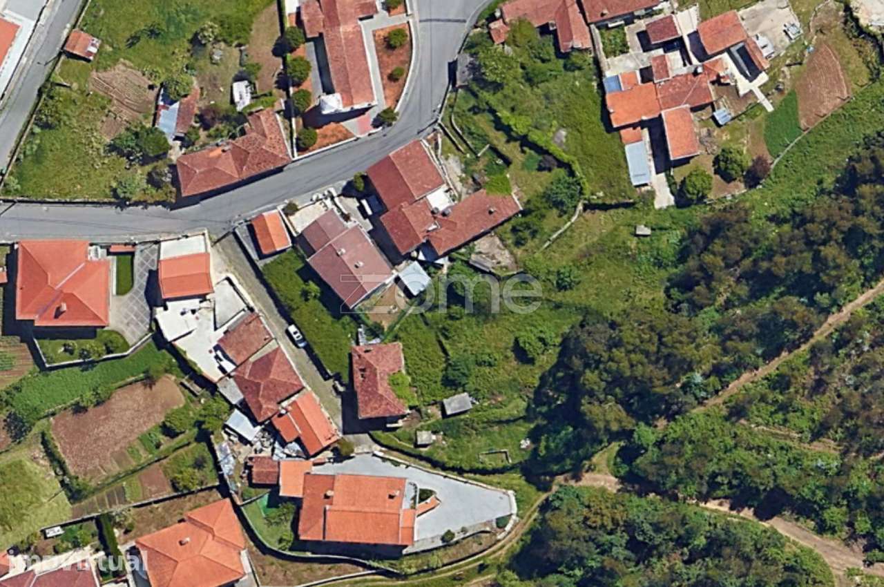 Moradia T4 com terreno de 1.450 m2, Oliveira de Azeméis - Grande imagem: 4/17