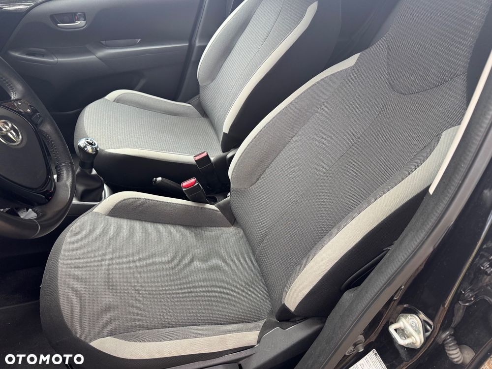 Toyota Aygo 1.0 VVT-i Color Edition - 11