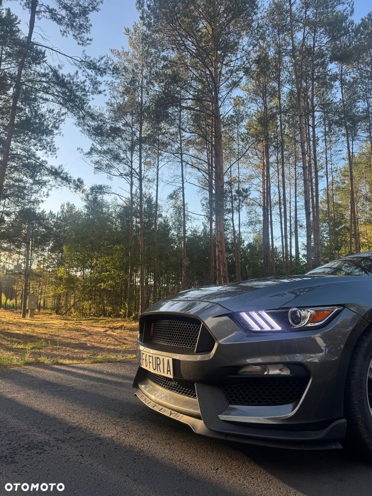 Ford Mustang 3.7 V6 - 8