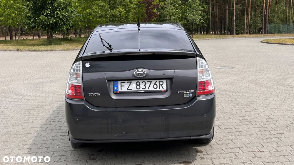 Toyota Prius 1.5 VVT-i Prestige - 4