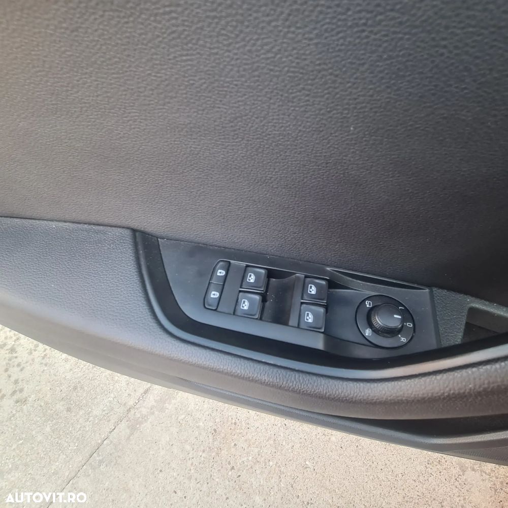 Skoda Superb 2.0 TDI DSG Ambition - 15
