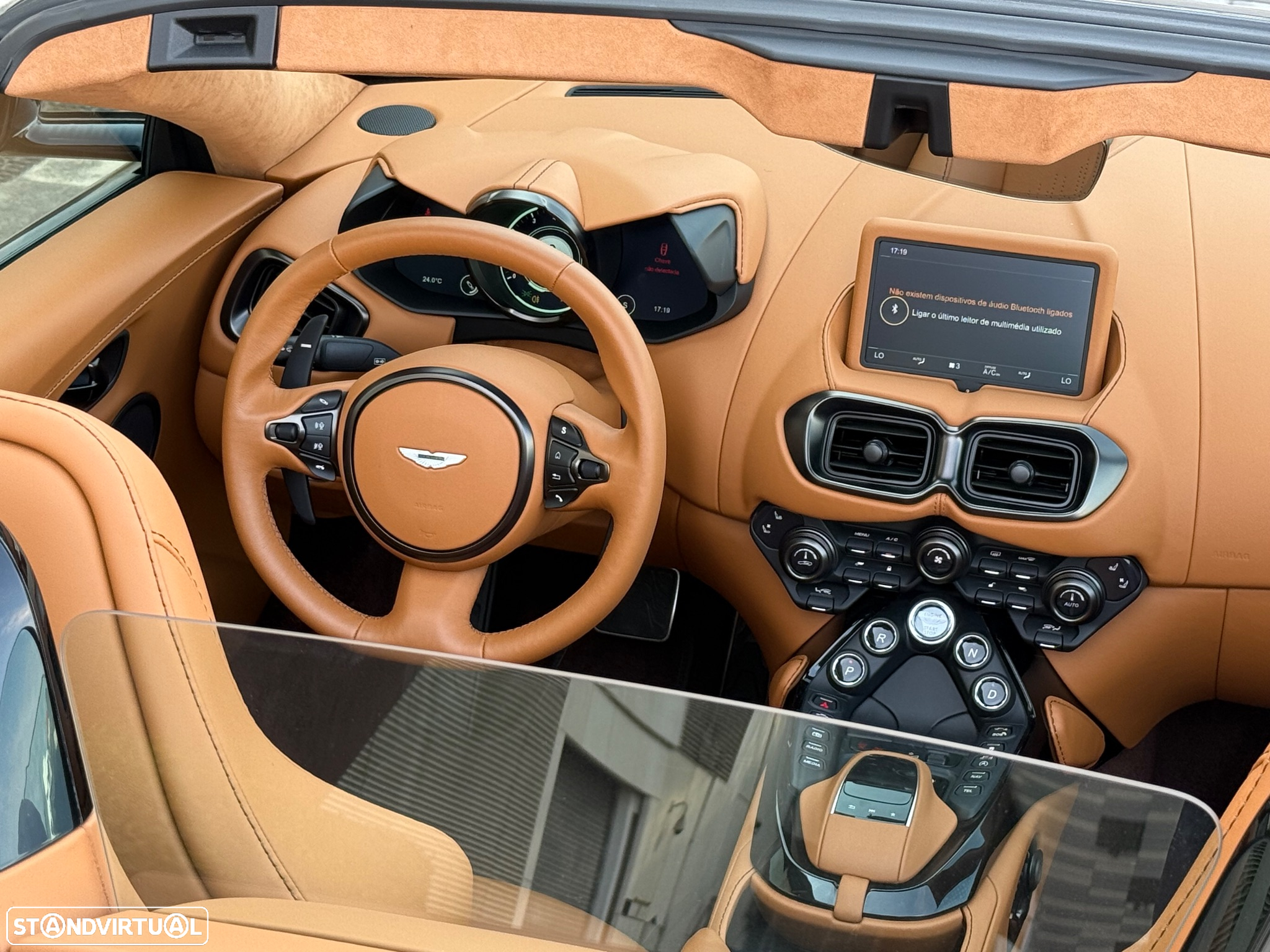 Aston Martin Vantage Roadster V8 - 31