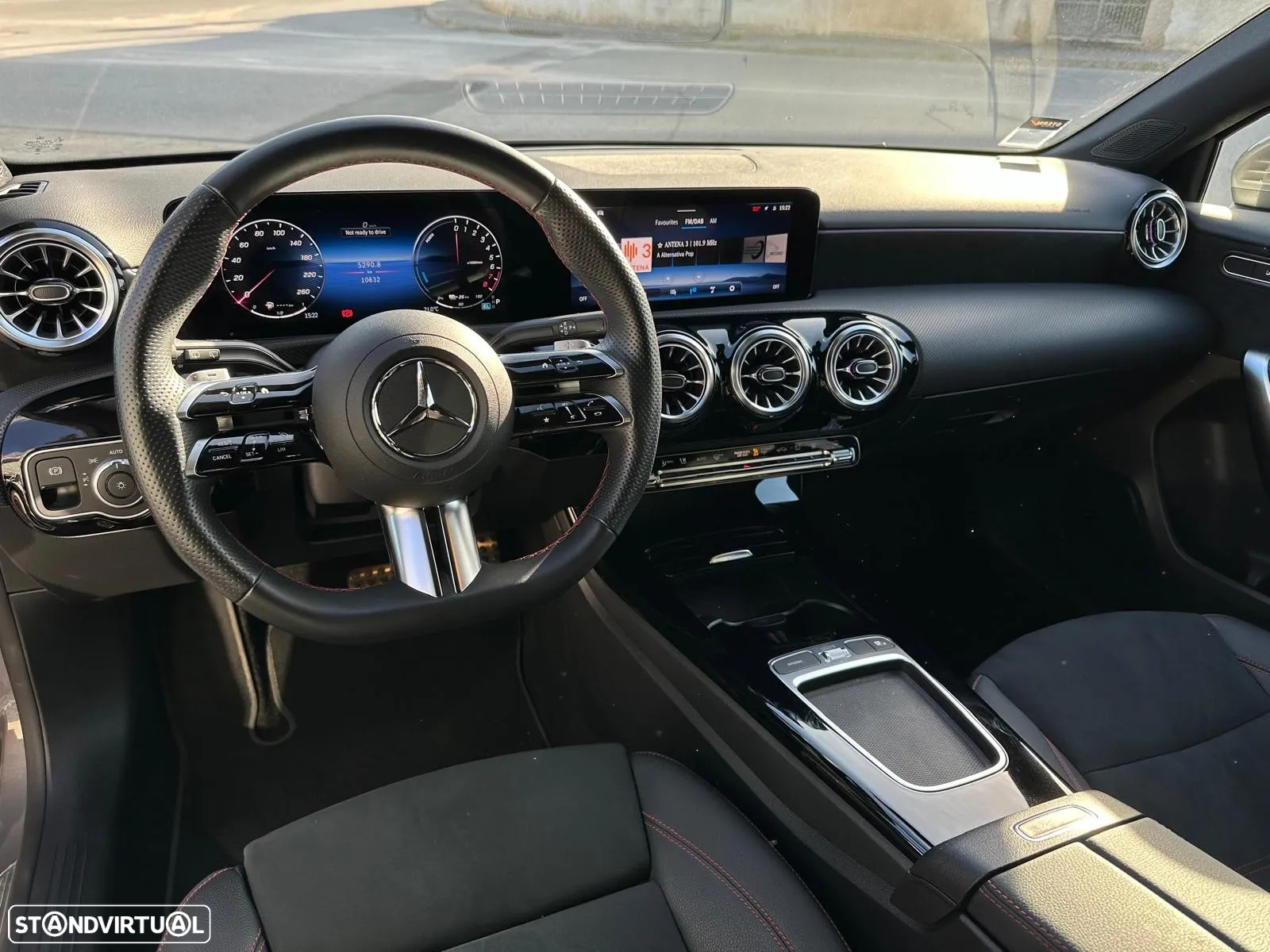 Mercedes-Benz A 250 e AMG Line - 2