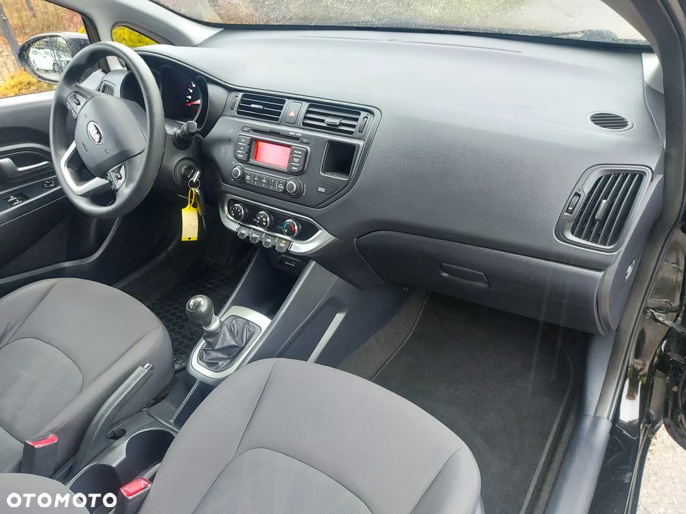 Kia Rio 1.2 Business Line - 16