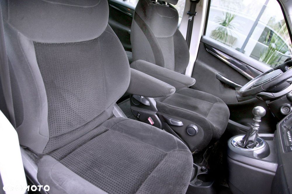 Citroën C4 Grand Picasso 2.0 HDi Exclusive - 15