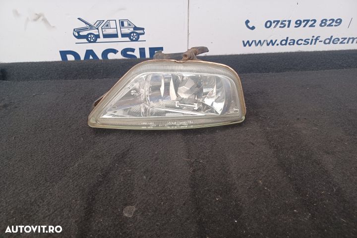 Proiector dreapta 2M51-15K201-AH 2M51-15K201-AH Ford Focus 1 [1998 - - 1