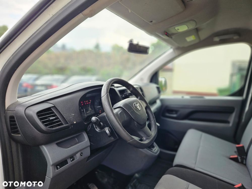 Toyota ProAce 2,0-l-D-4D L2 (8-Si.) Verso Shuttle Comfort - 26