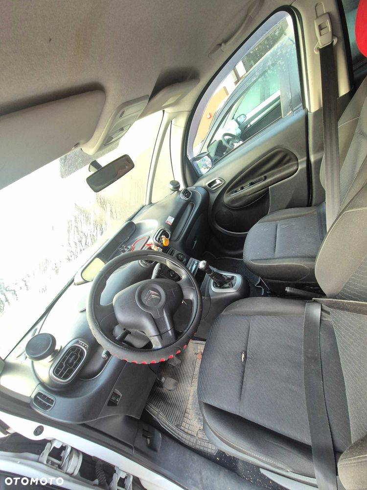 Citroen C4 Picasso 1.4 Benzyna Cały Na Części - 2