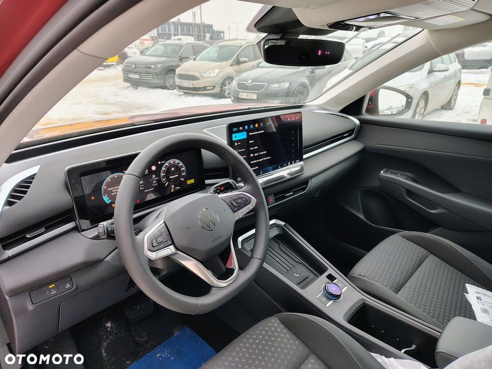 Volkswagen T-Roc - 11