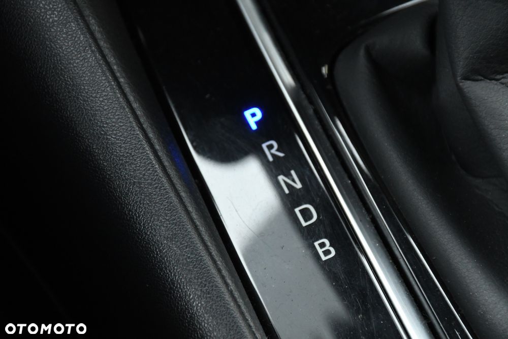 Toyota Corolla 1.8 Business Edition - 36