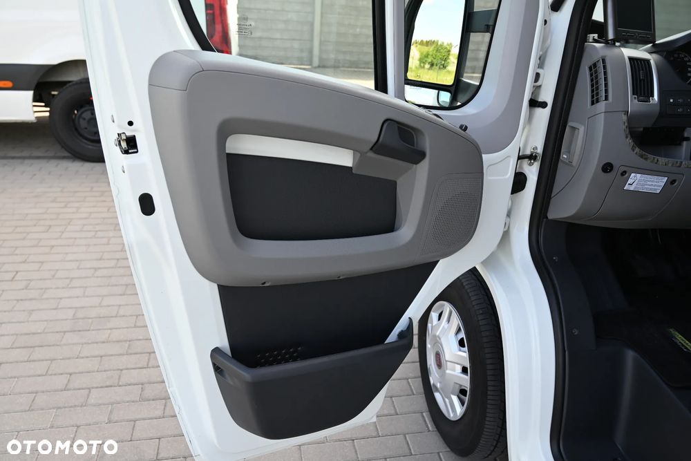 Fiat Ducato Eura Mobil Terrestra 590 - 26