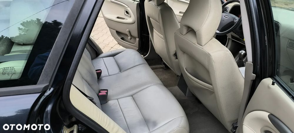 Volvo V40 2.0 '75' Elegance - 24