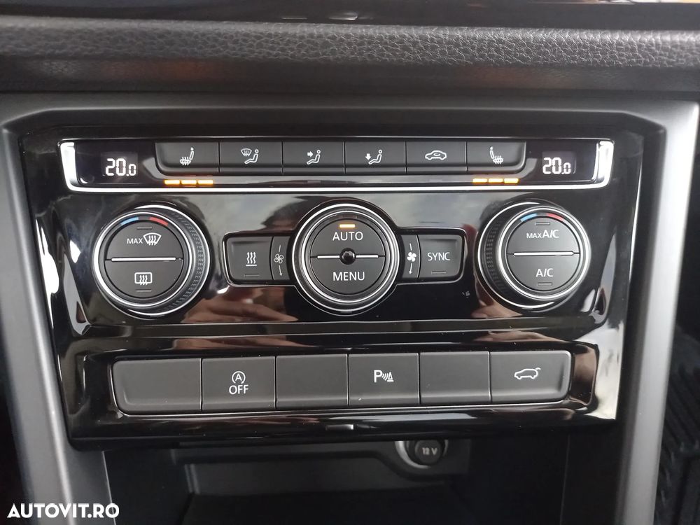 Volkswagen Touran - 19