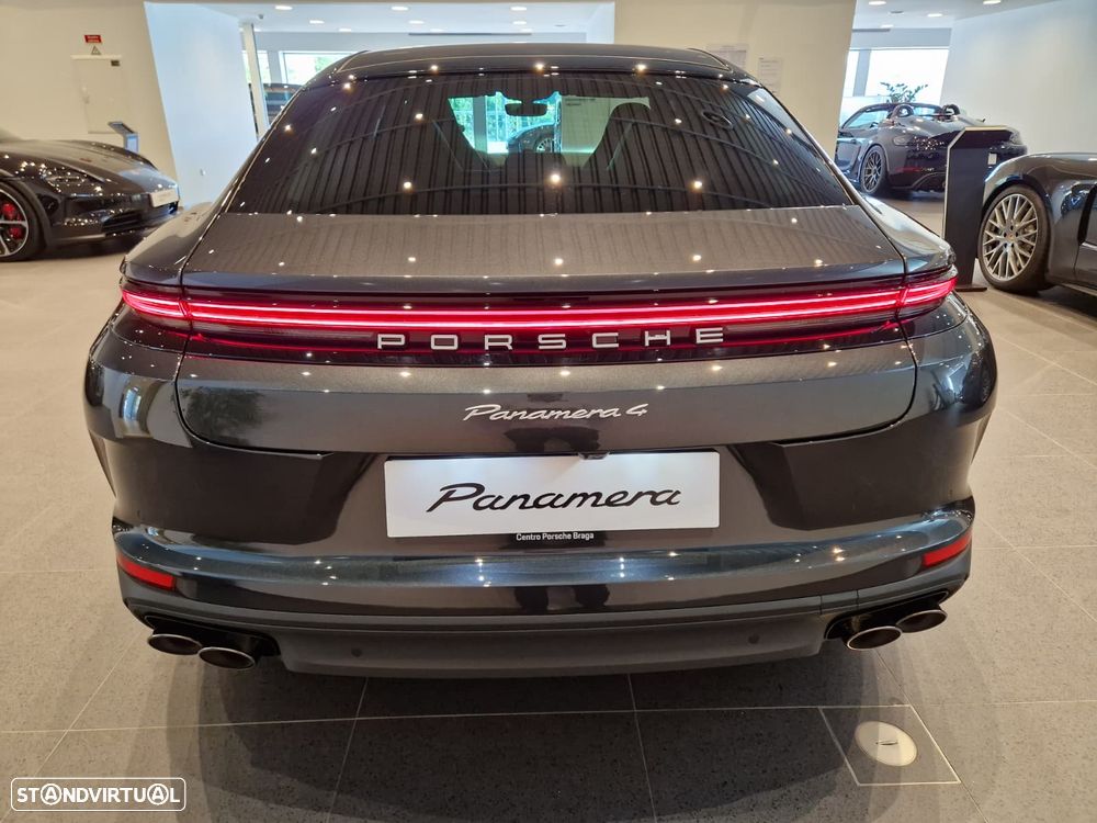 Porsche Panamera 4 - 5