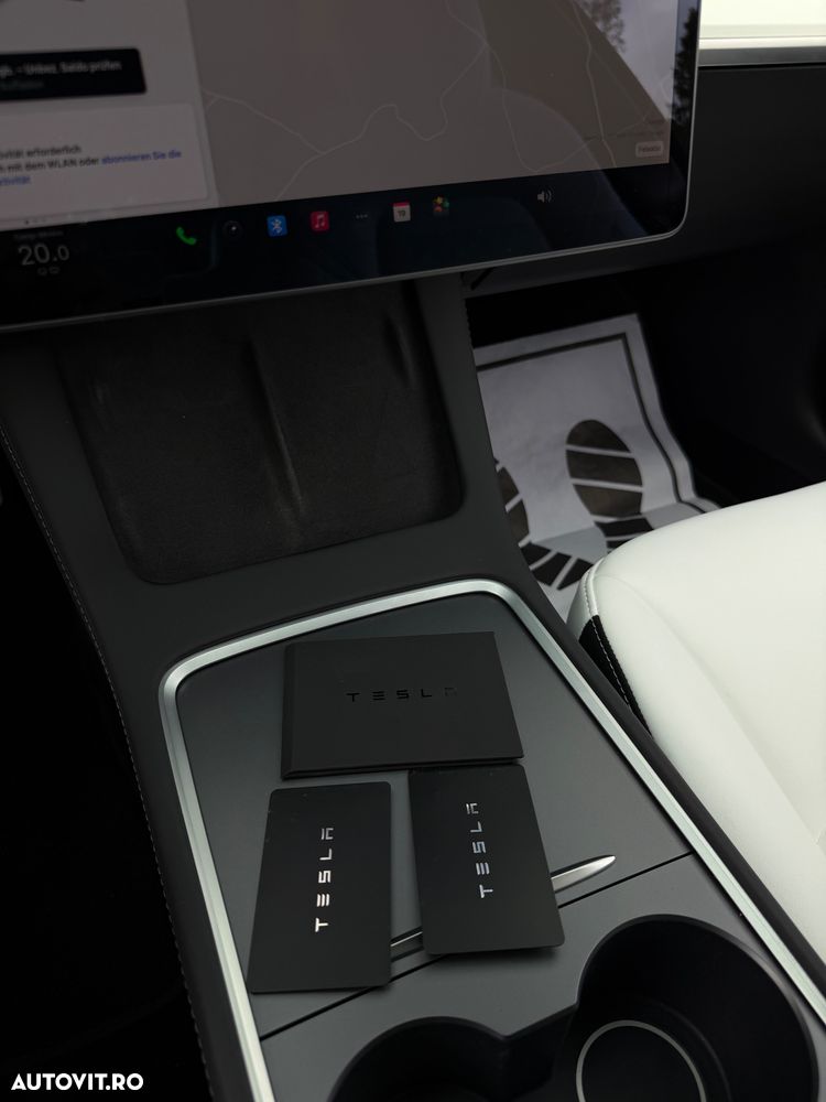 Tesla Model 3 Standard - 32