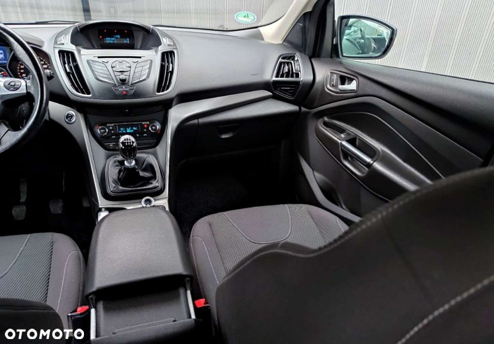 Ford Kuga 2.0 TDCi 4x4 Trend - 25