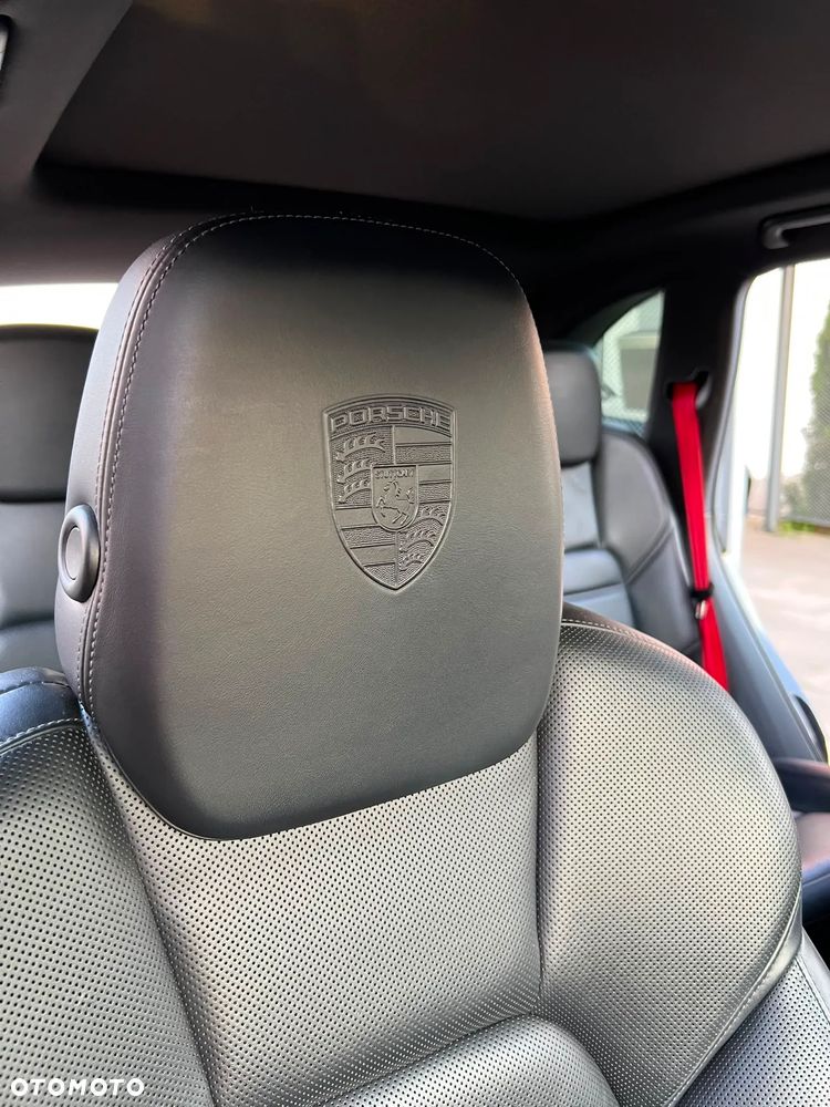 Porsche Cayenne - 19
