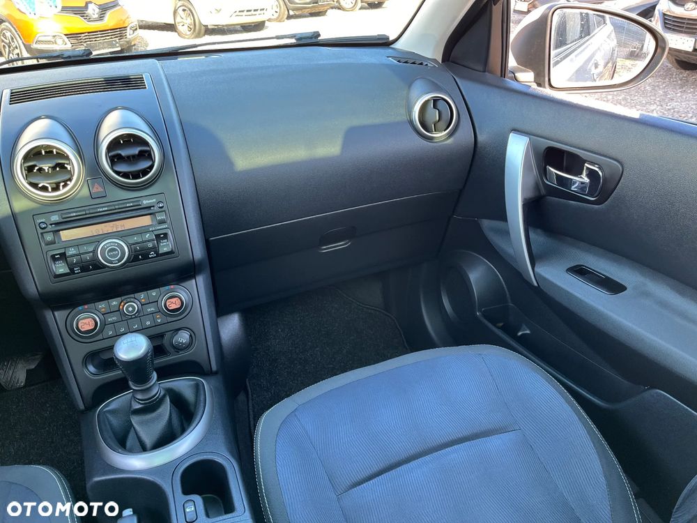 Nissan Qashqai+2 - 22