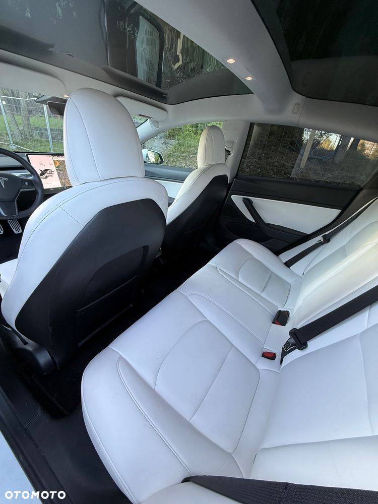 Tesla Model 3 Standard Reichweite Plus Hinterradantrieb - 4