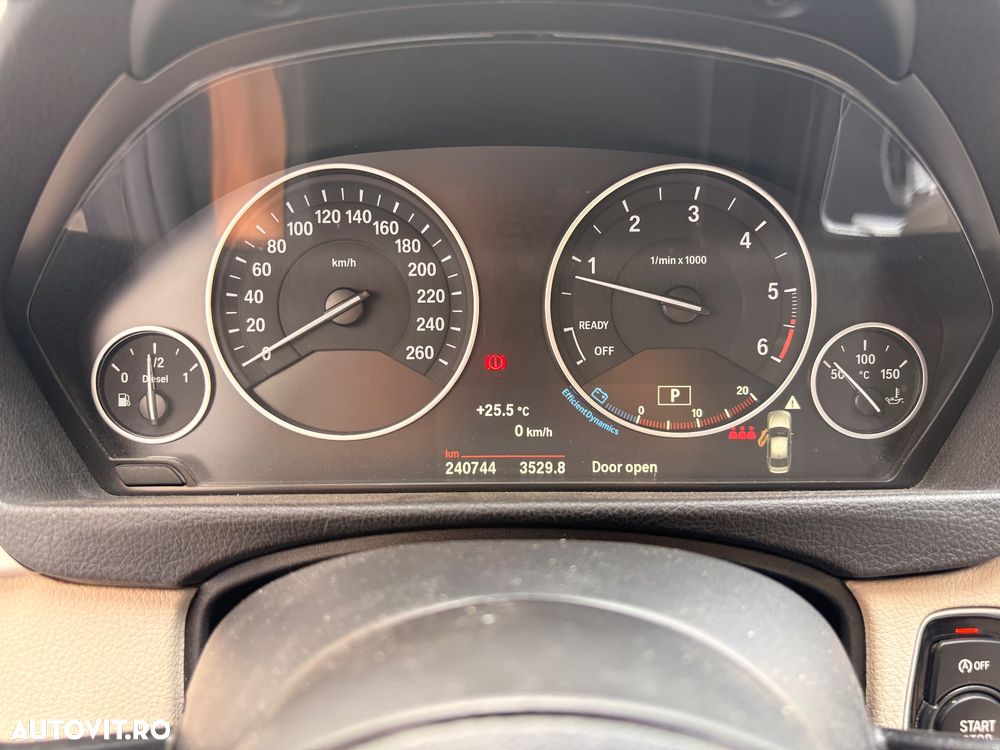 BMW Seria 3 320d Efficient Dynamic Edition Aut. Advantage - 22