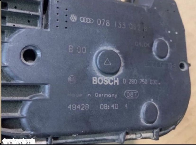 078133062B Przepustnica audi a4 b6 3.0 v6 benzyna - 3