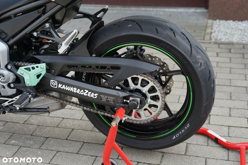 Kawasaki Z 900 - 26