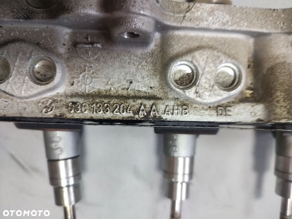 GOLF V 1,6FSI LISTWA WTRYSKOWA 03C133204AA - 5