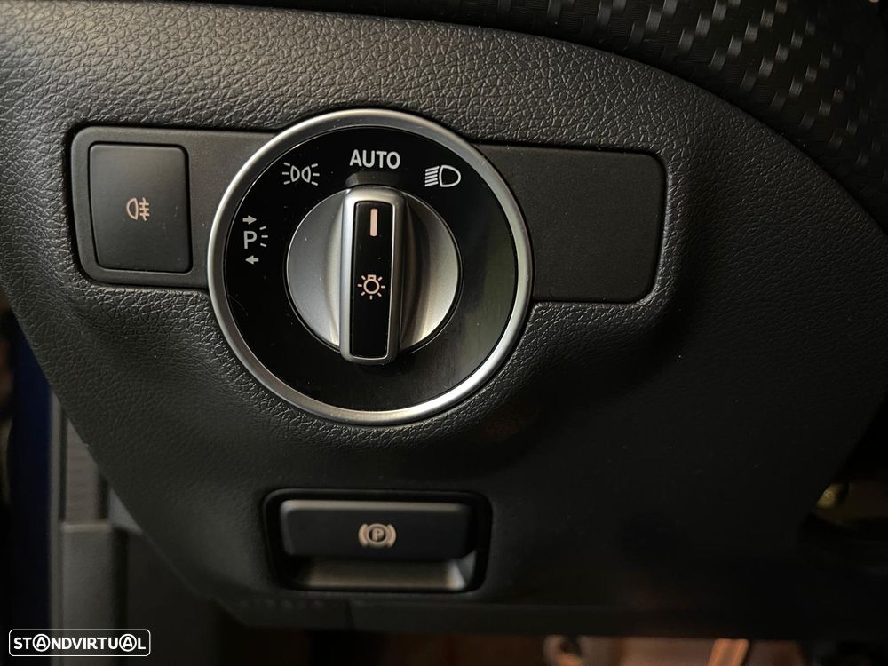 Mercedes-Benz A 180 d 7G-DCT AMG Line - 31