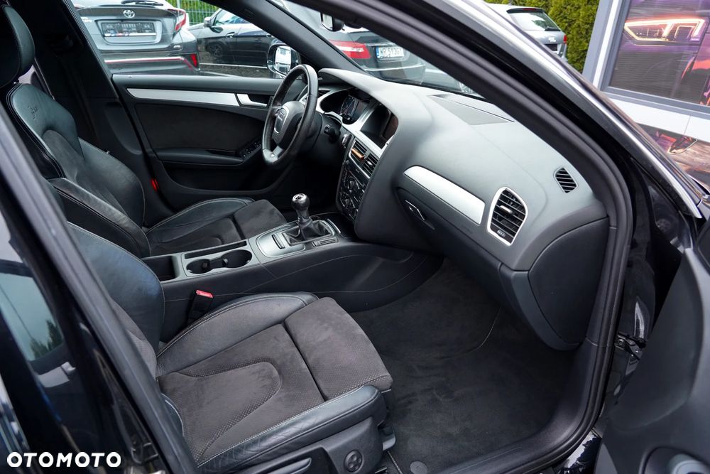 Audi A4 Avant - 27