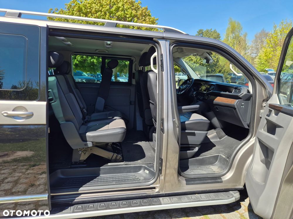 Volkswagen Caravelle - 13