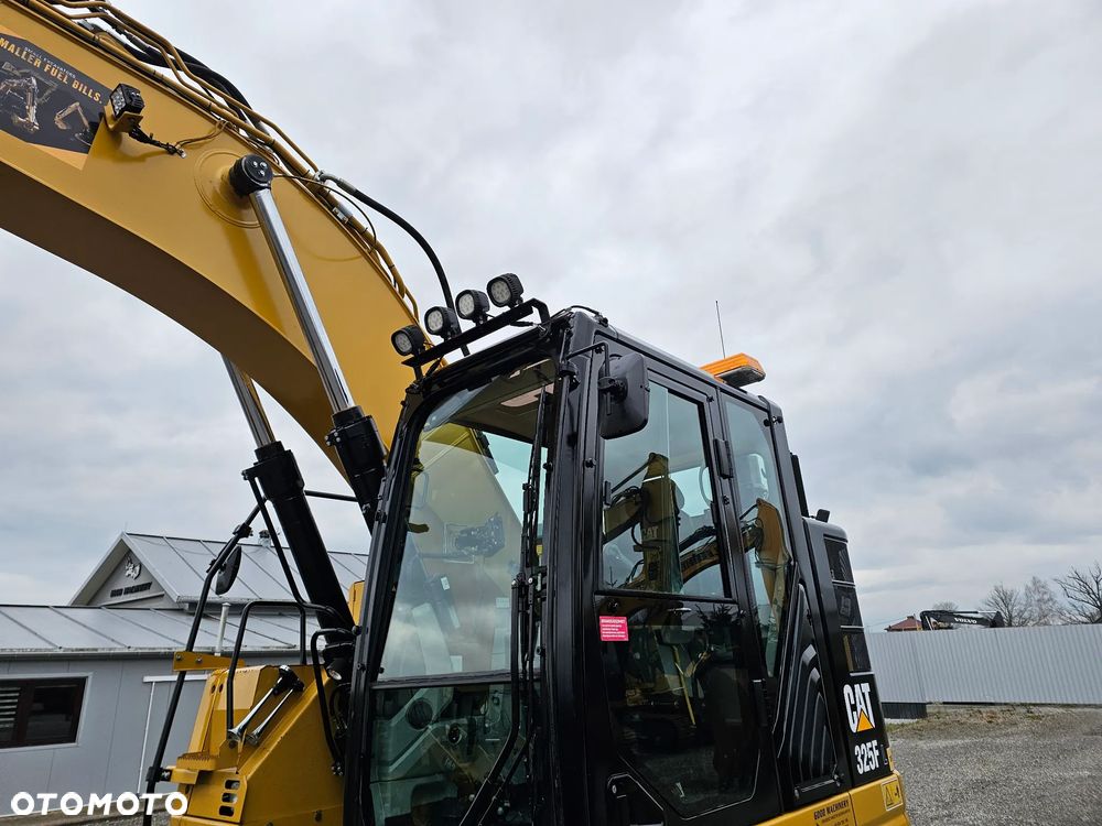 Caterpillar 325 FL CR - 13