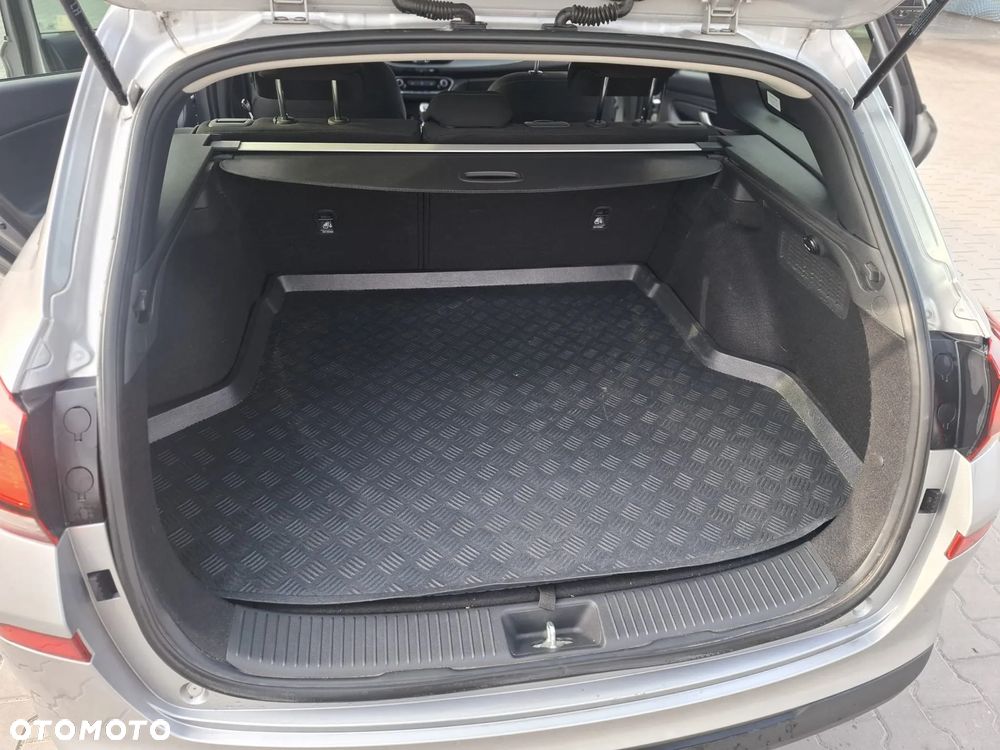 Hyundai i30 1.0 T-GDI Classic + - 14