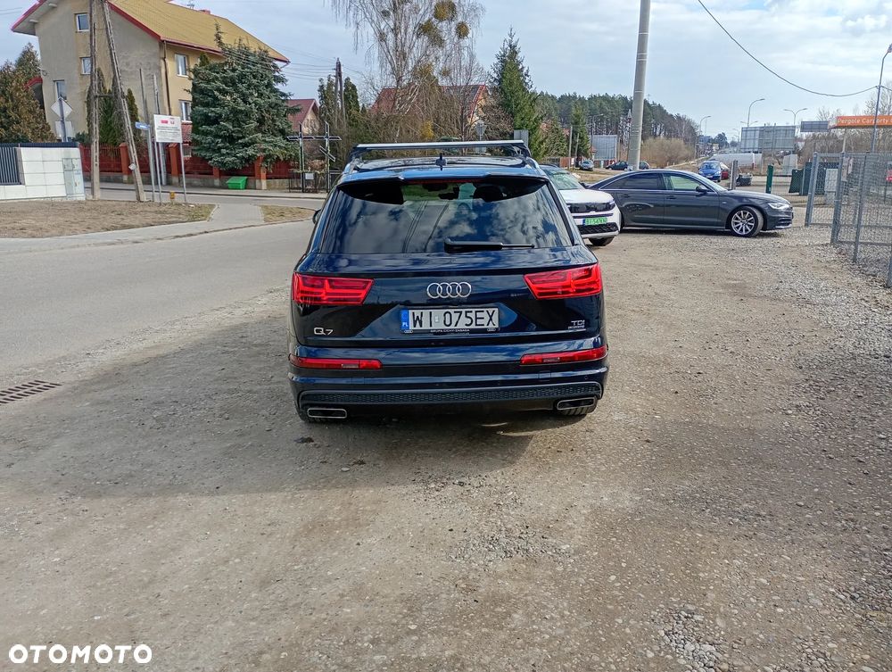 Audi Q7 - 9