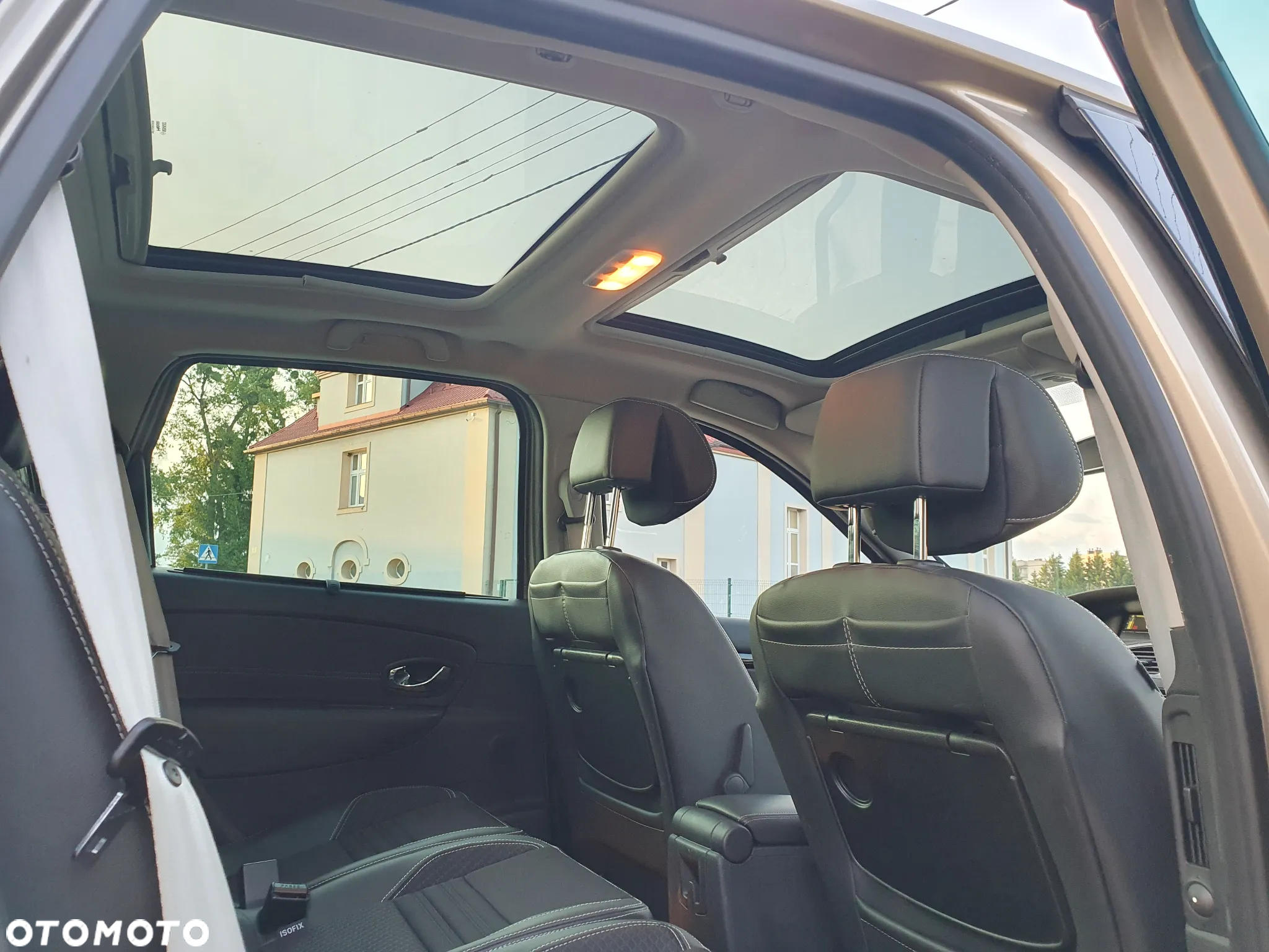 Renault Scenic ENERGY TCe 130 S&S Xmod Bose Edition - 13