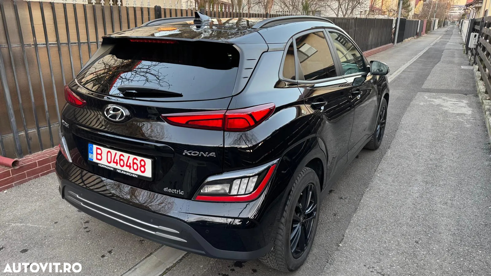 Hyundai KONA - 6