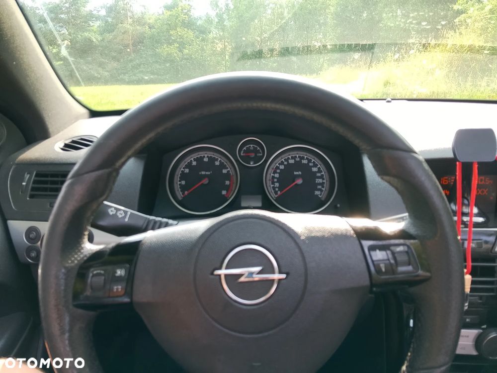 Opel Astra 1.6 Endless Summer - 24