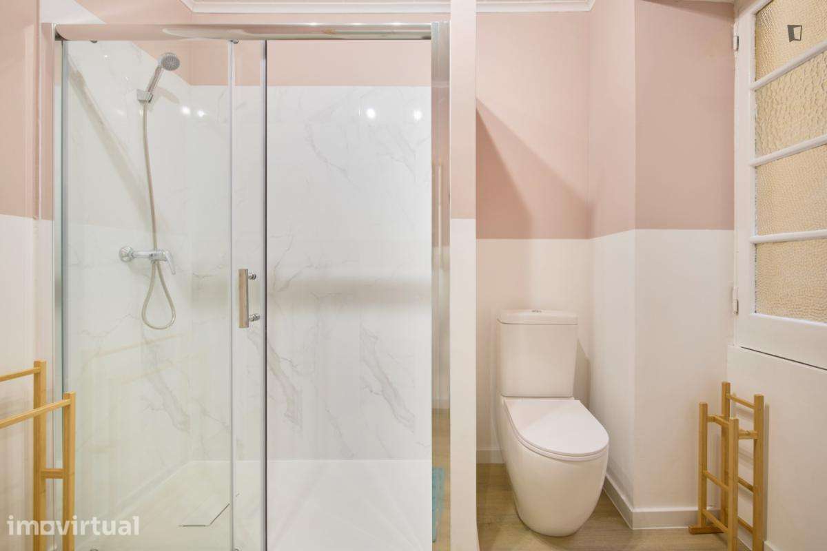 Quarto - localizado em Alameda Lisbon - Grande imagem: 5/48