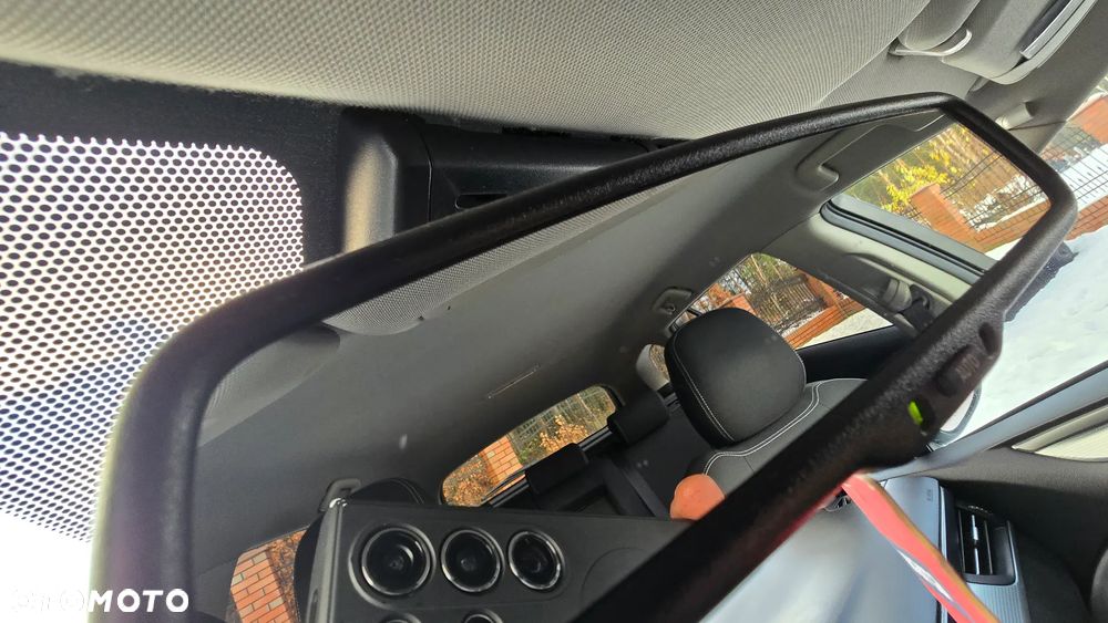 Toyota Avensis 2.0 D-4D Premium - 20