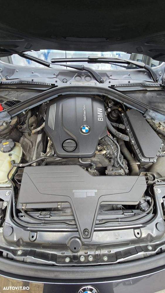 BMW Seria 3 320d Aut. Sport Line - 37