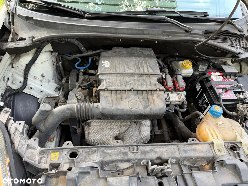 Fiat Punto Evo 1.4 8V MyLife Start&Stop - 31