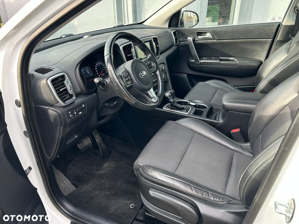 Kia Sportage 2,0 CRDI AWD Vision - 6