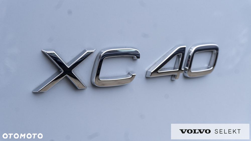 Volvo XC 40 - 25