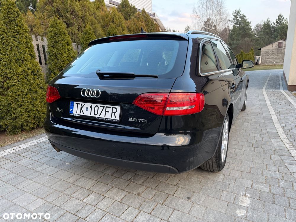 Audi A4 Avant 2.0 TDI DPF Ambiente - 11